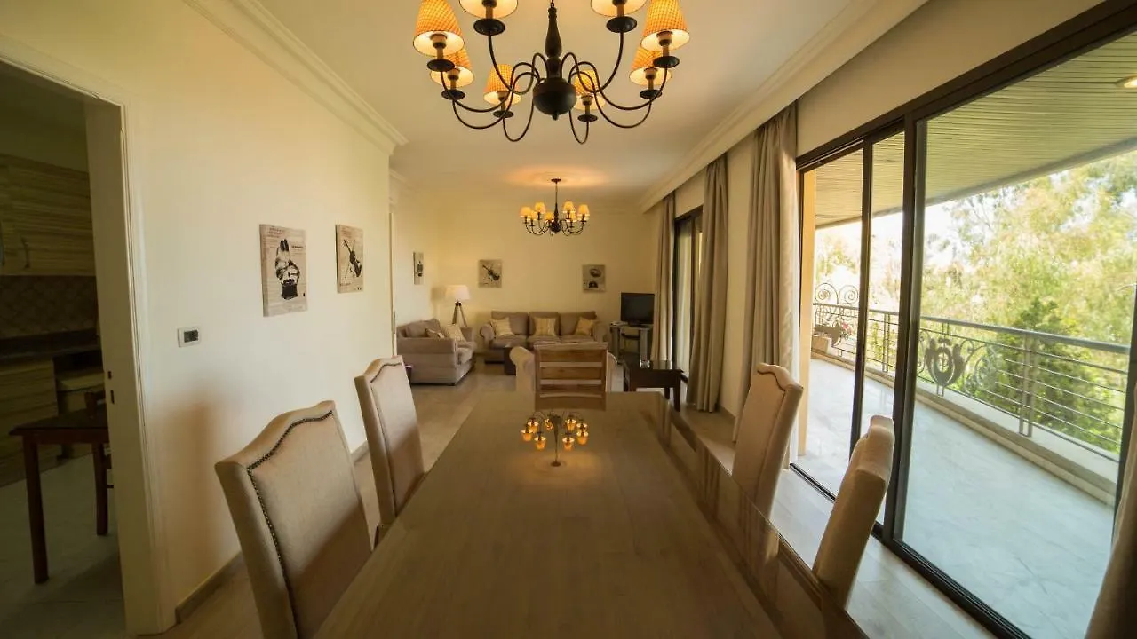Casa Verde Suites Damour