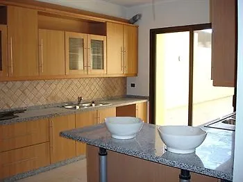 Casa Verde Suites Damour Daire
