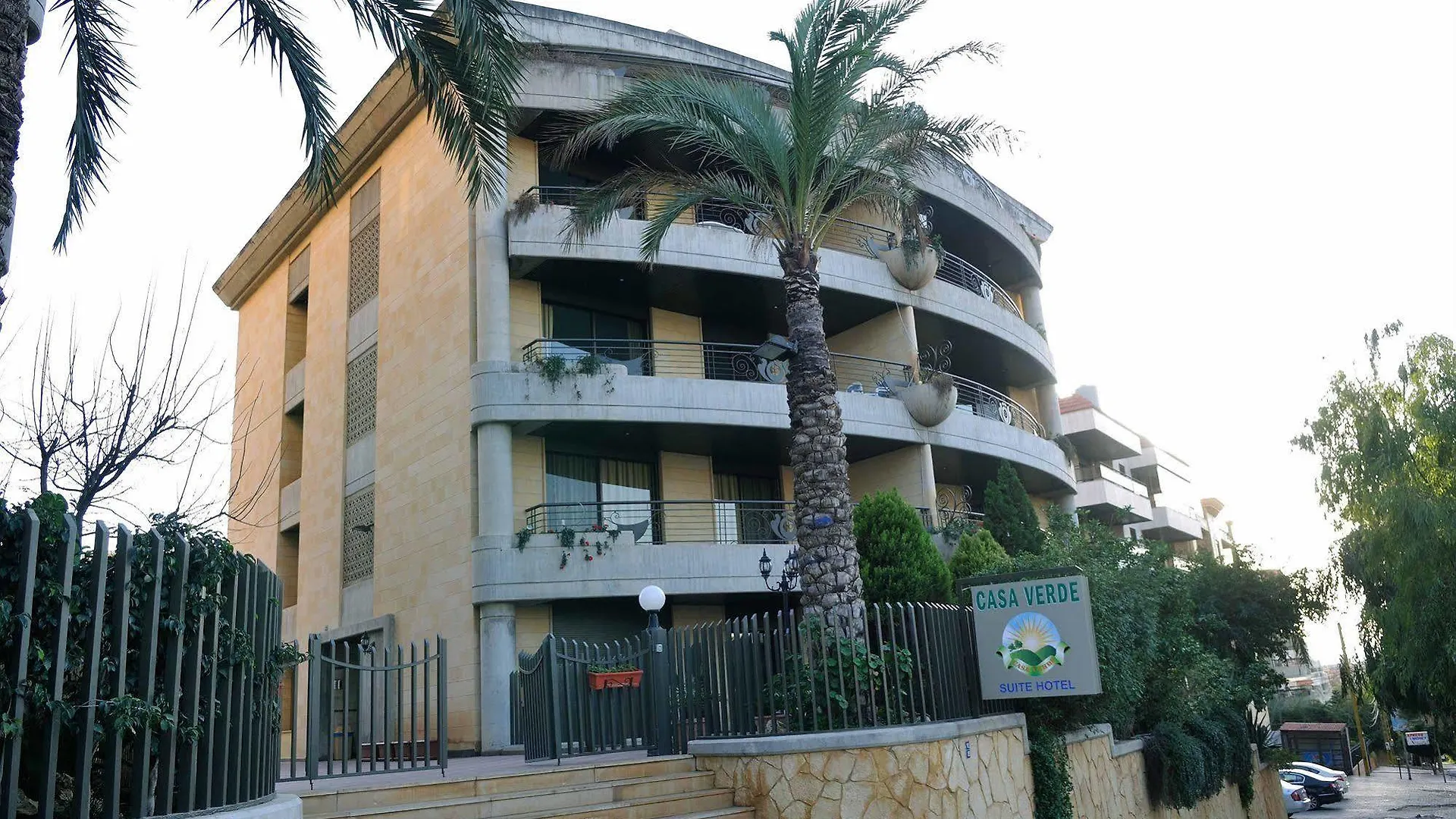 Daire Casa Verde Suites Damour