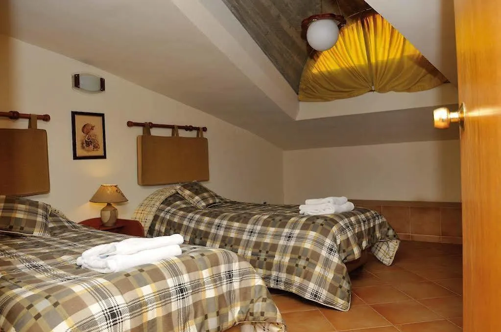 Casa Verde Suites Damour Daire