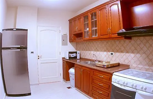 Casa Verde Suites Damour 0*,