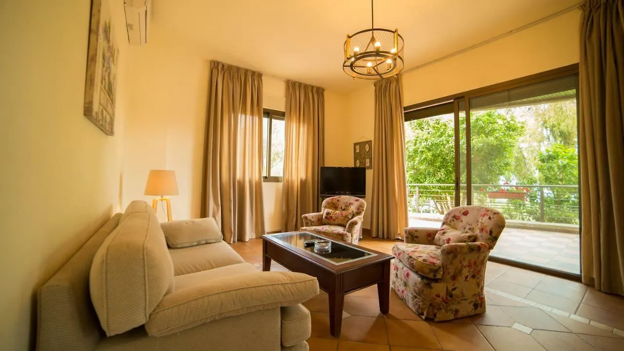 Casa Verde Suites Damour Lübnan