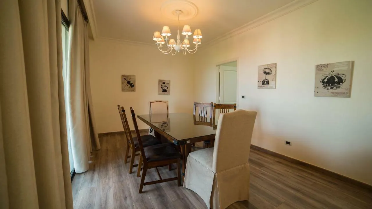 Casa Verde Suites Damour Daire